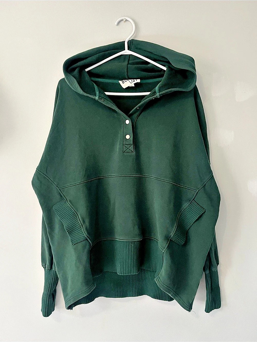 Bucket List Green Hooded Pullover Size Medium boho comfy lounge fall dupe